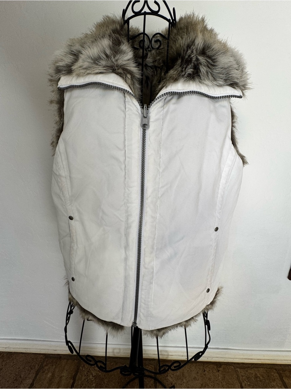 Women's Faux-Fur Vest